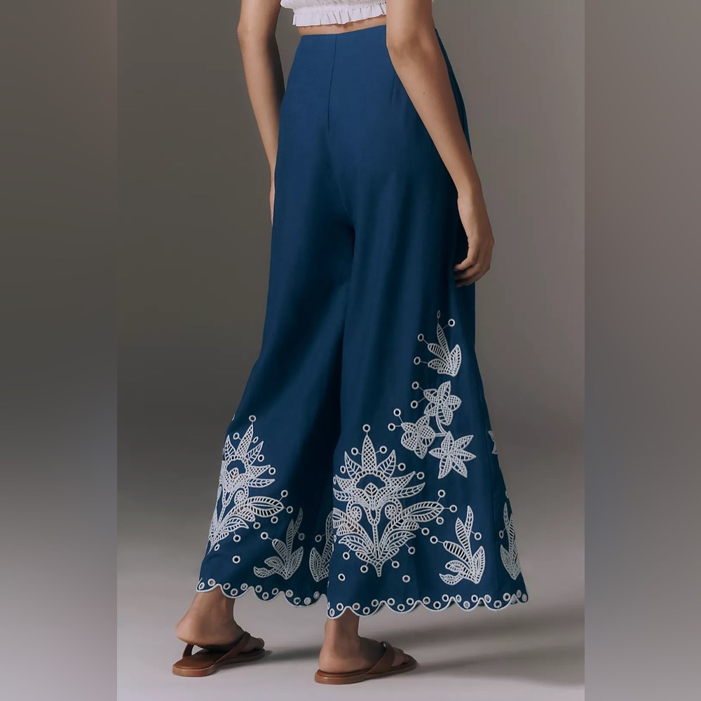 FARM Rio Linen Blend Crochet Flower Pants Blue and White Embroidery Pants - Picture 5 of 5
